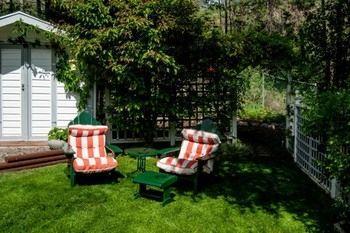 Alexandria House Bed & Breakfast West Kelowna Exterior photo
